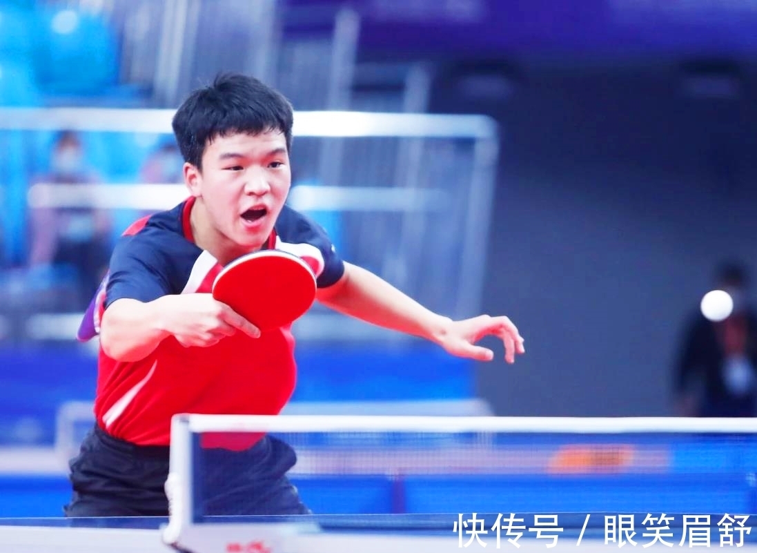 而有9名球 而有9名球